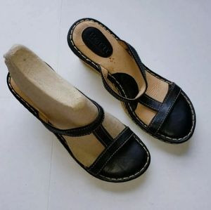 BORN 9 slides wedges black wedge EUC